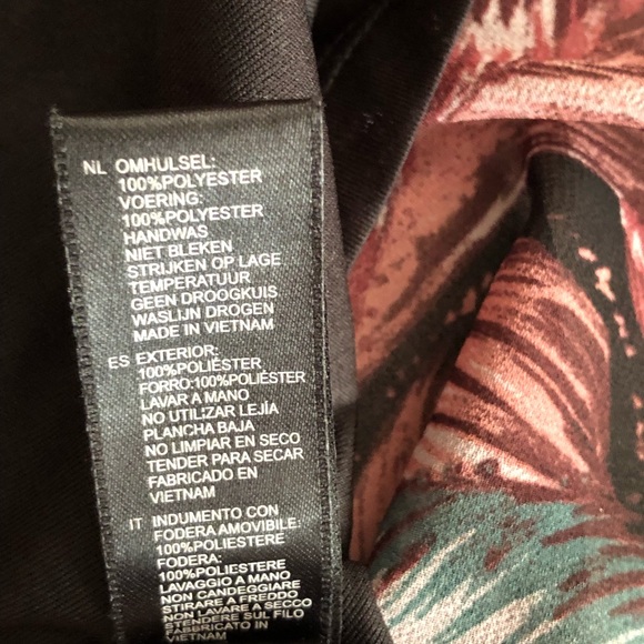 Forever 21 Plus Size Feather Print Ruffle Sleeve Dress 1X - Picture 11 of 12